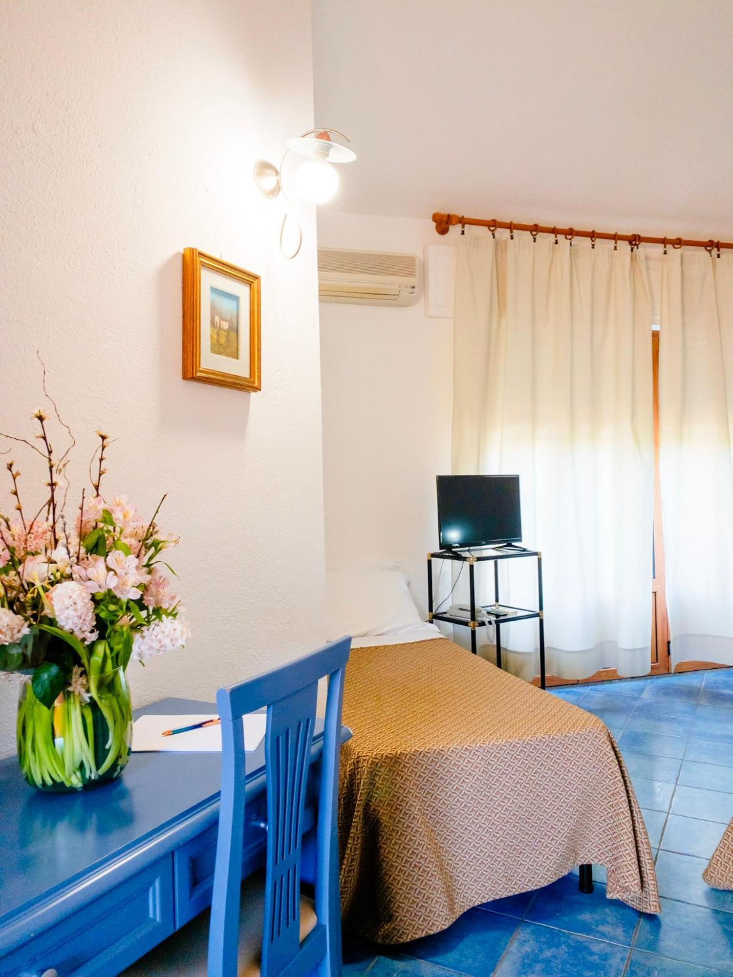 Hotel Donatella Posada  Εξωτερικό φωτογραφία