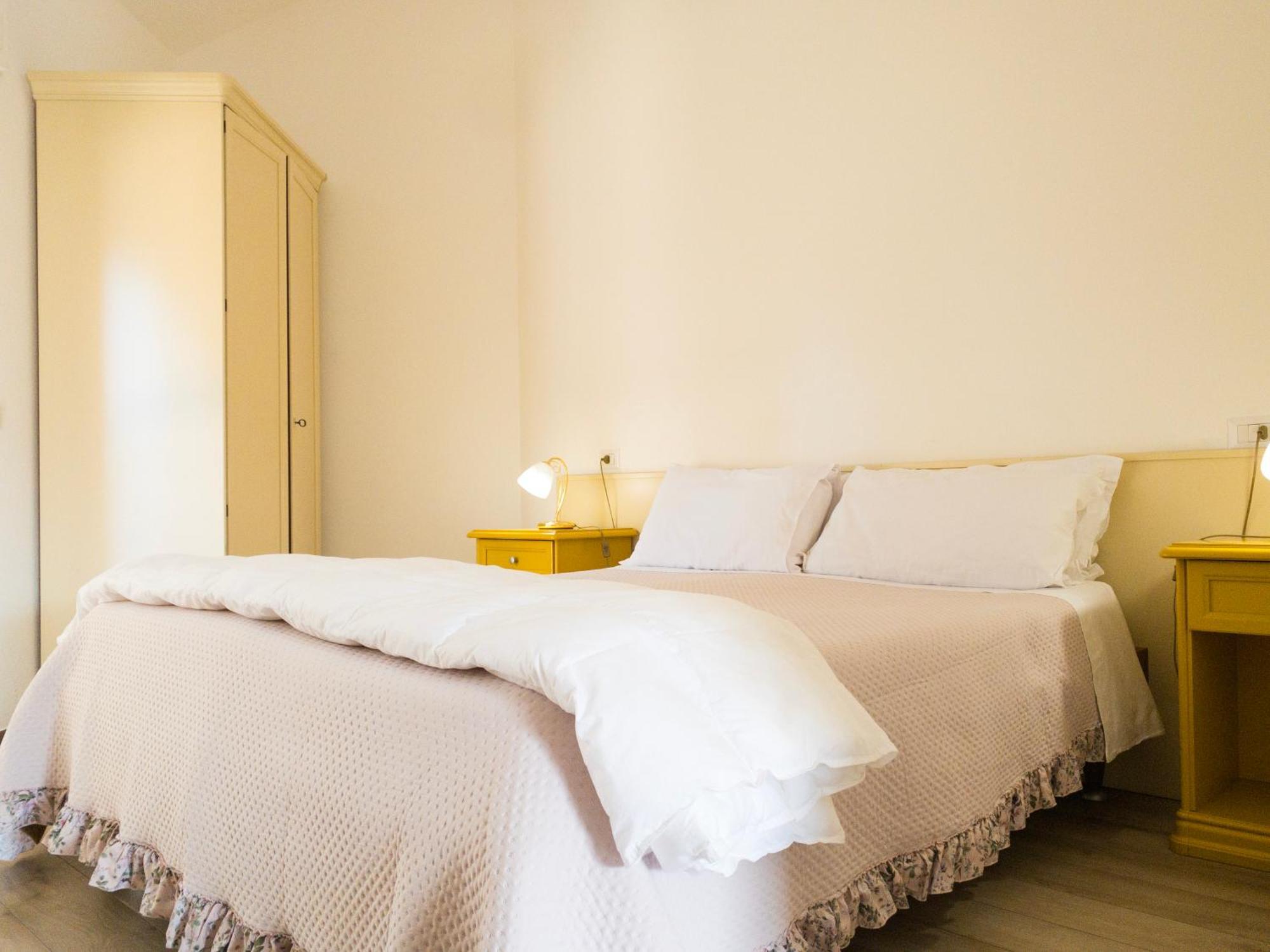 Hotel Donatella Posada  Εξωτερικό φωτογραφία