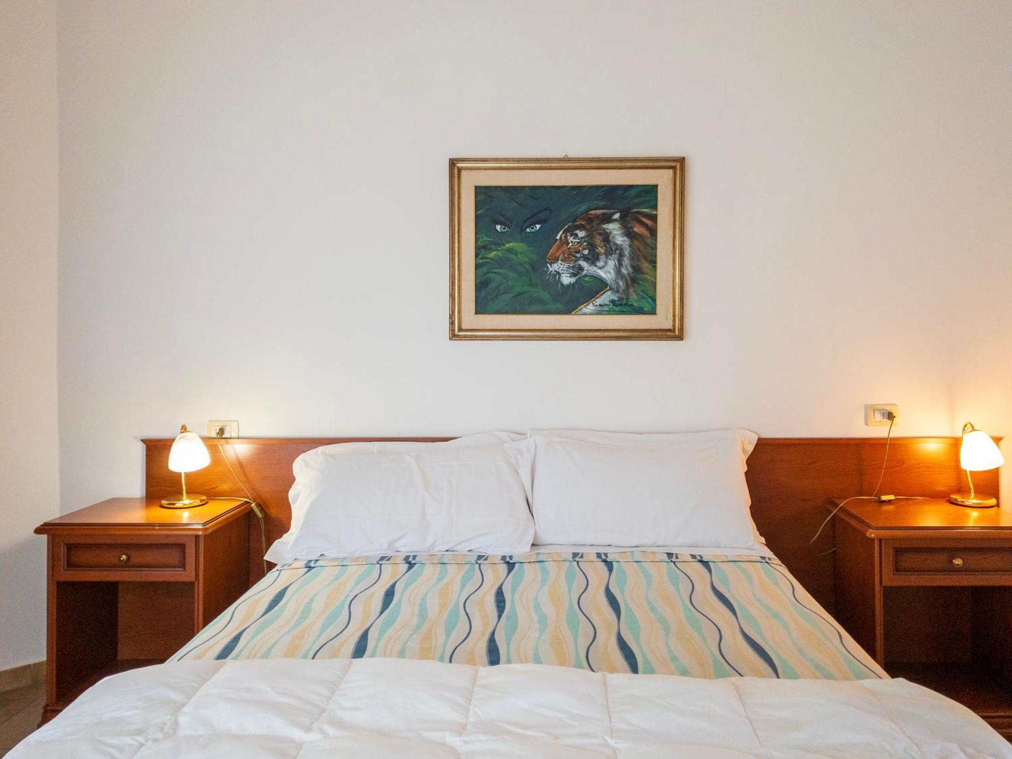Hotel Donatella Posada  Εξωτερικό φωτογραφία