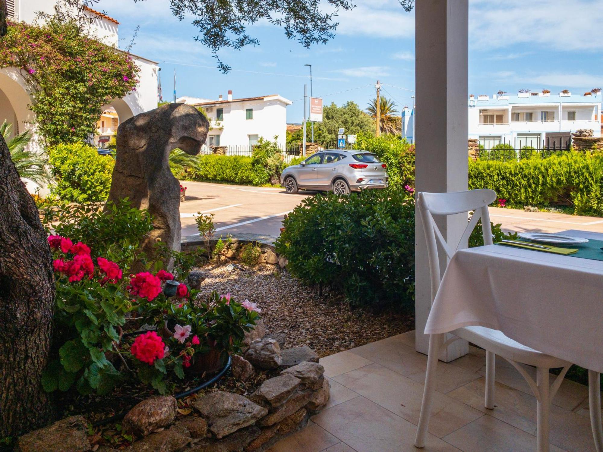 Hotel Donatella Posada  Εξωτερικό φωτογραφία