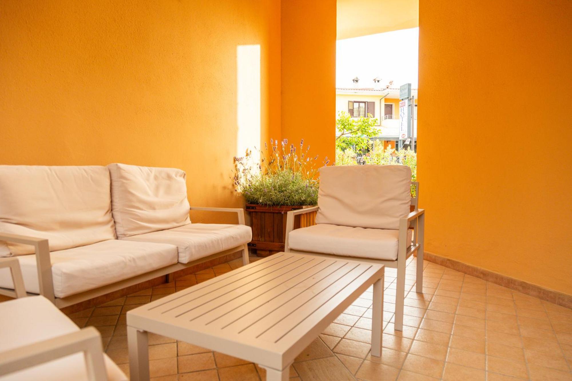 Hotel Donatella Posada  Εξωτερικό φωτογραφία