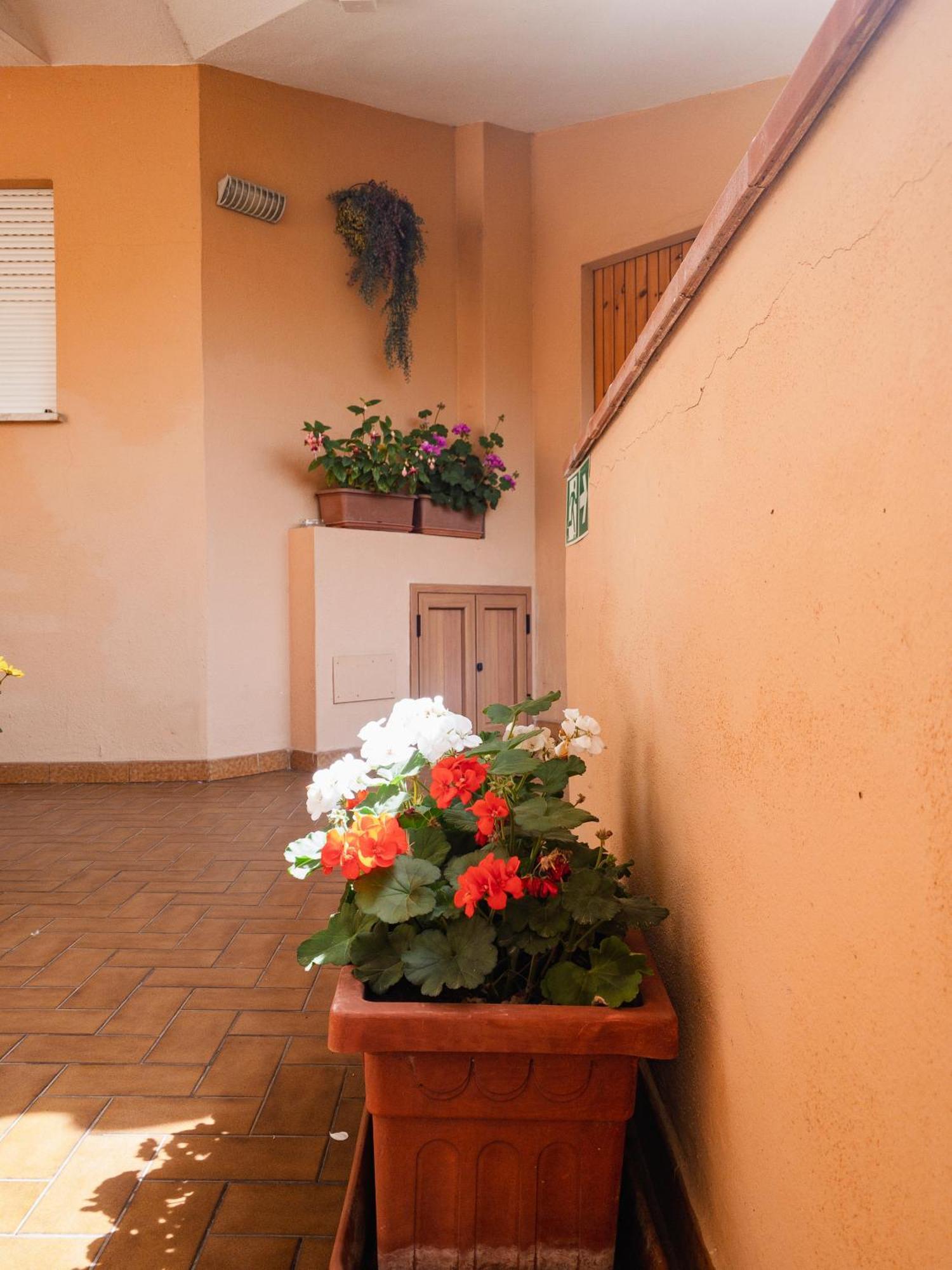 Hotel Donatella Posada  Εξωτερικό φωτογραφία